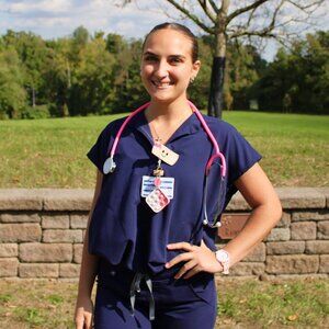 Meet your Posher, Juliana